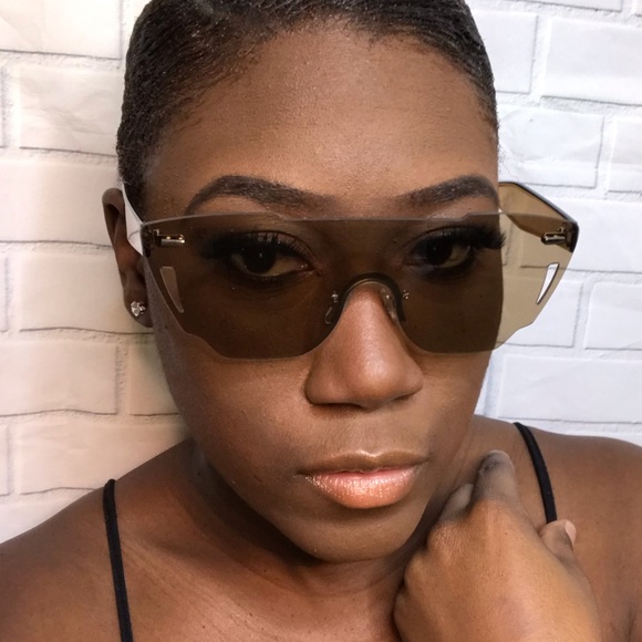 Frameless sunglasses - Picture 2 of 8